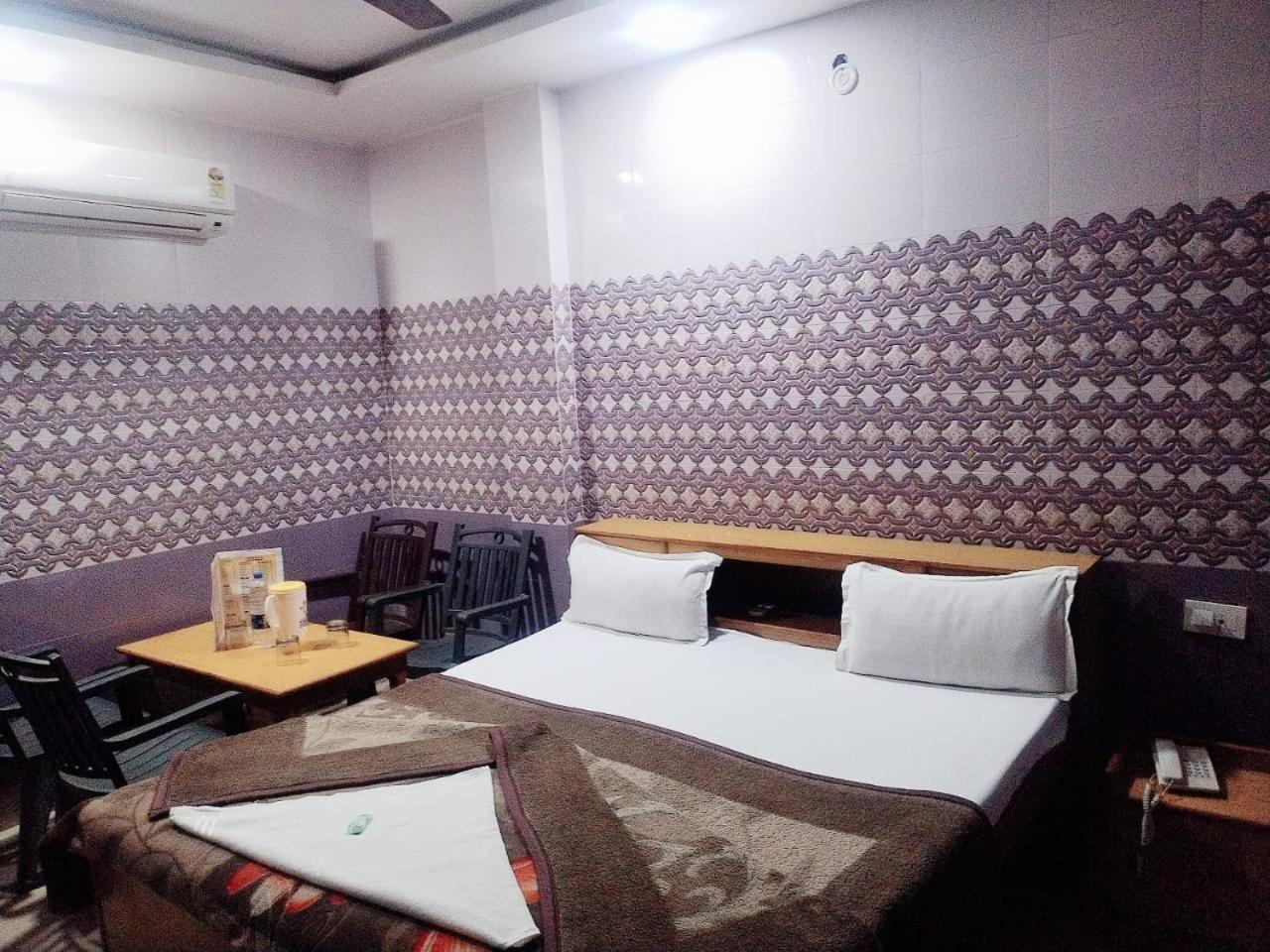 Hotel Vishal Palace Unnao Luaran gambar